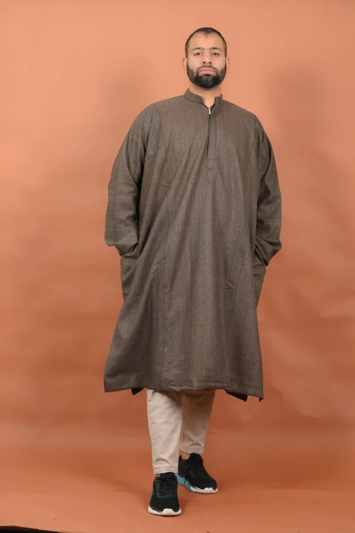 Exquisite Kashmiri pheran crafted from fine woolen tweed